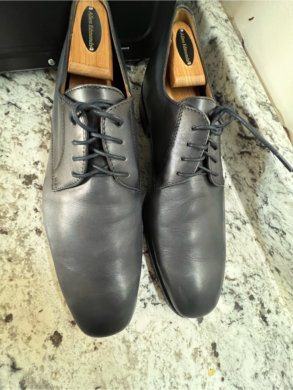 Robert Talbots Men's Black Leather Derby Oxfords grayish black worn twice size12
